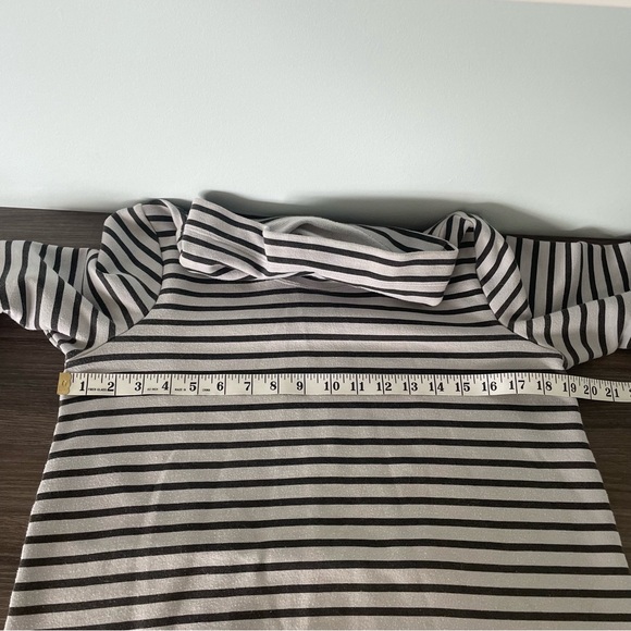 Lole Gray Long Sleeve Striped Cowl Neck Sweater - Picture 8 of 10